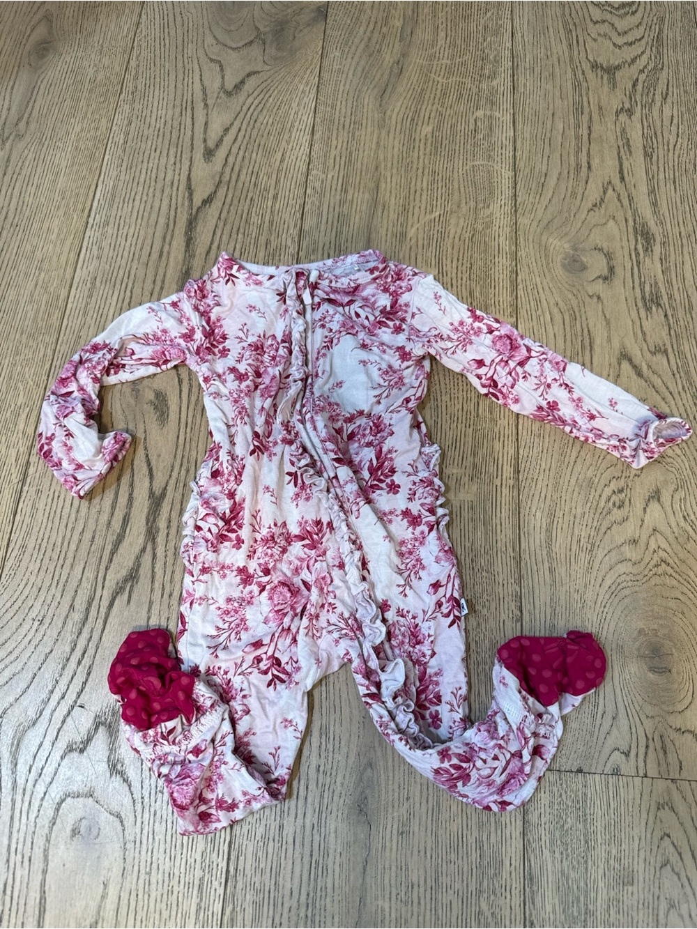 Bums and Roses Baby 9-12 month Long-Sleeve Pink Floral Footed Baby One-Piece